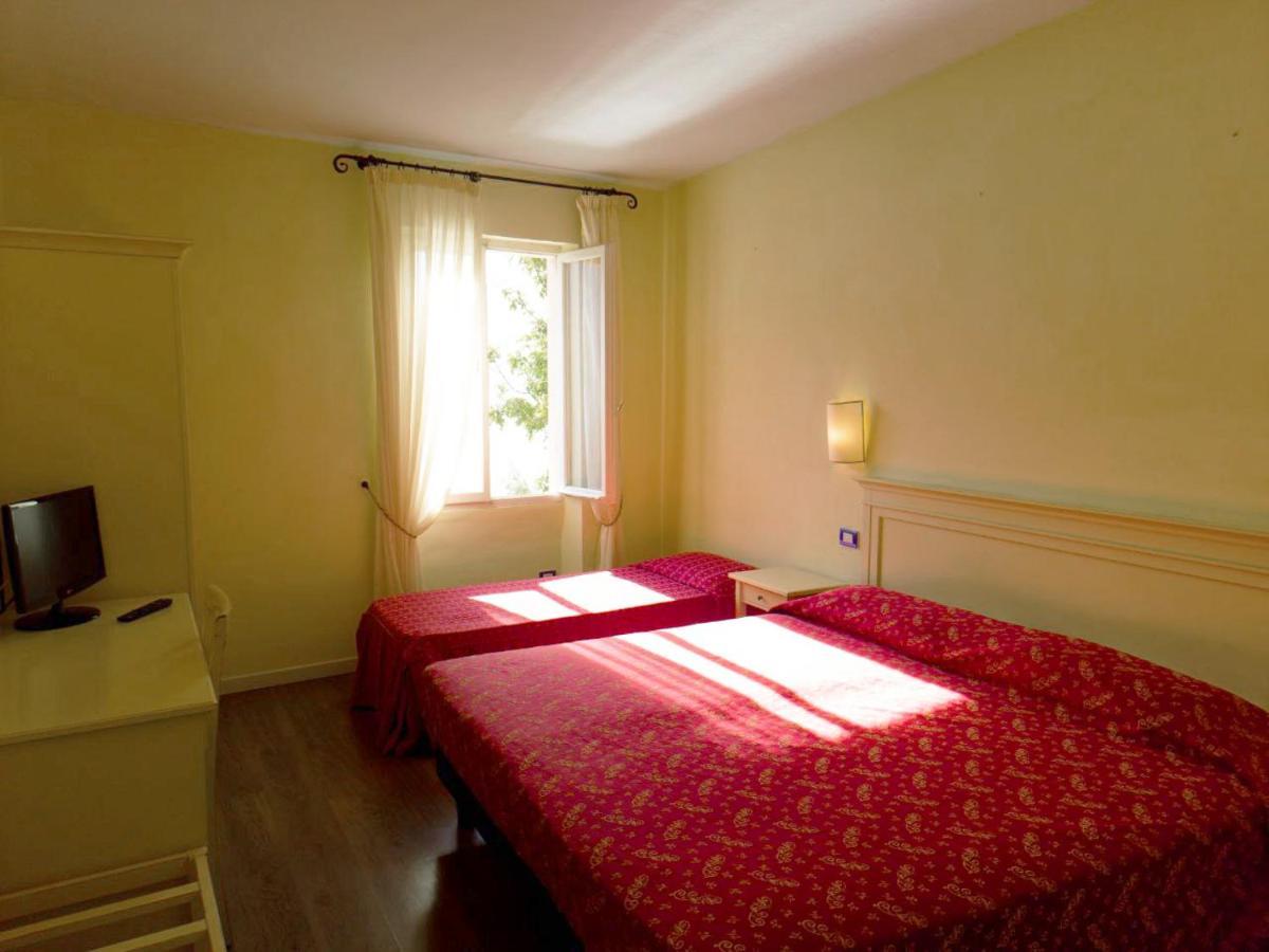Hotel Romantica 3*