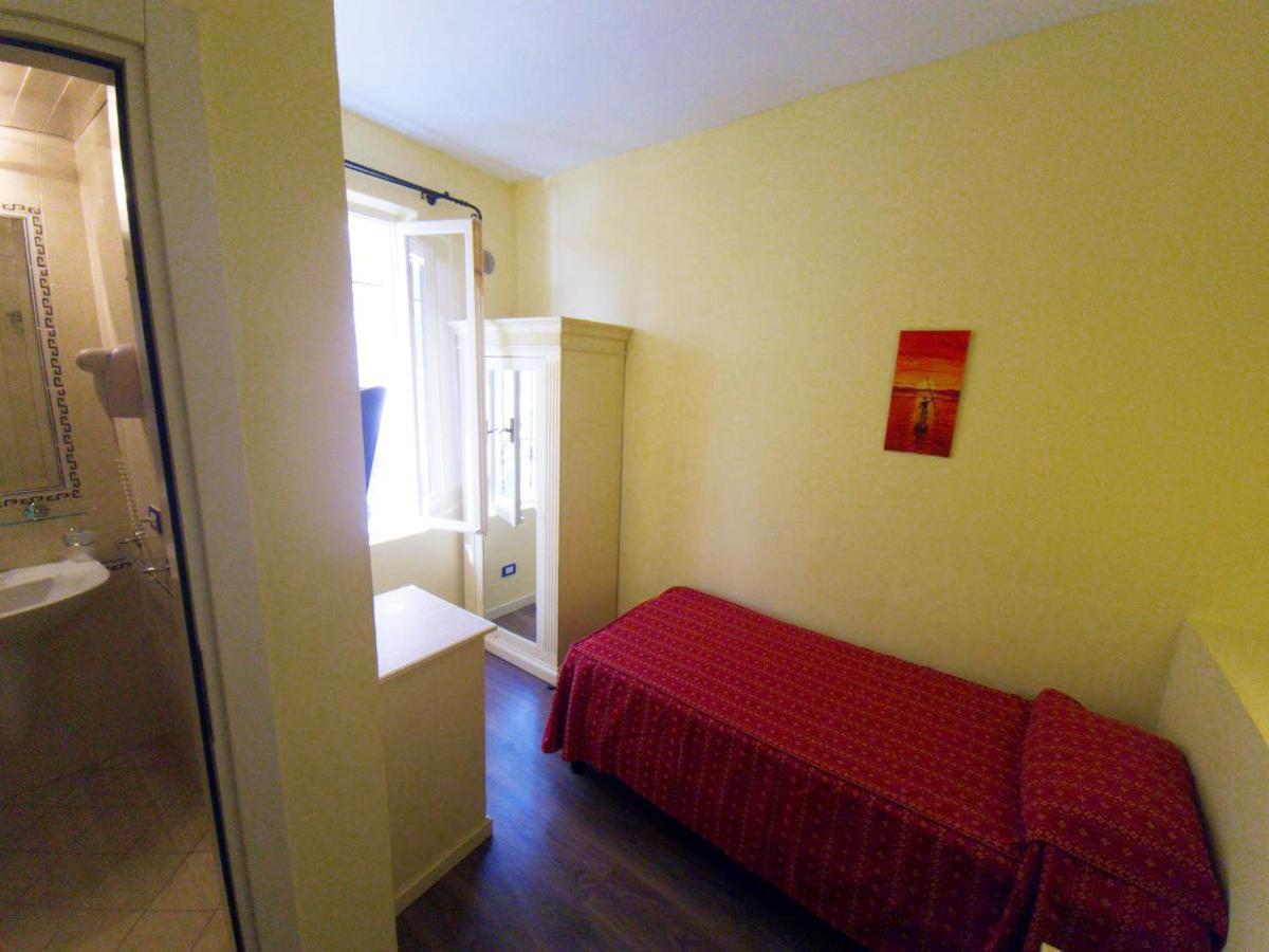 Hotel Romantica Limone sul Garda